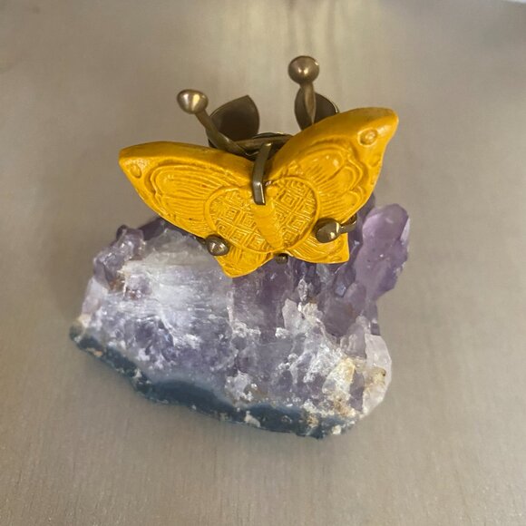 VTG Jan Michaels mustard yellow carved butterfly brass adjustable ring 90s USA - Picture 3 of 14